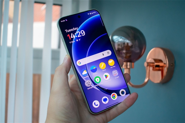 一加 Ace 6 至尊版蓄势待发：榨干天玑 9500 性能大爆发