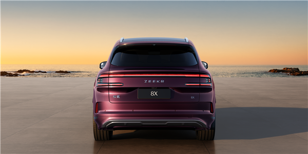32.98 万起 极氪 8X 上市：吉利系“宝马 X5