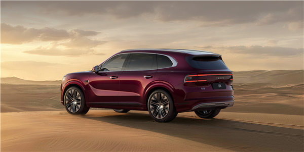 32.98 万起 极氪 8X 上市：吉利系“宝马 X5