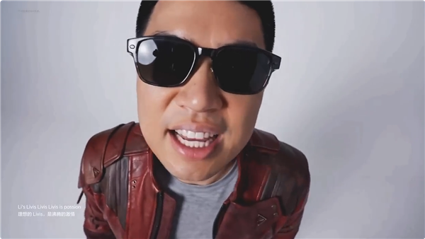 笑不活了 AI 李想在 L9 车顶再现一字马大劈叉