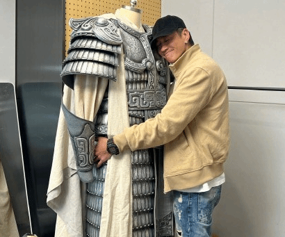 51 岁何润东翻红涨粉近 200 万！狂揽国民级商务合作