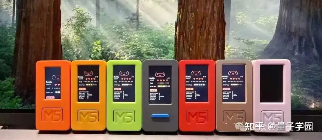 Claude首款AI桌宠硬件深圳制造