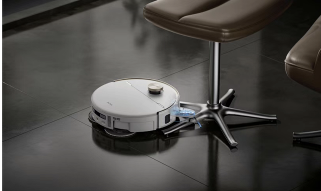 MOVA 扫地机首创 16cm 极致外扩机械臂，开启清洁新纪元