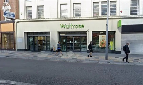 大叔在超市干了 17 年 却因抓小偷遭开除！理由实在冠冕堂皇