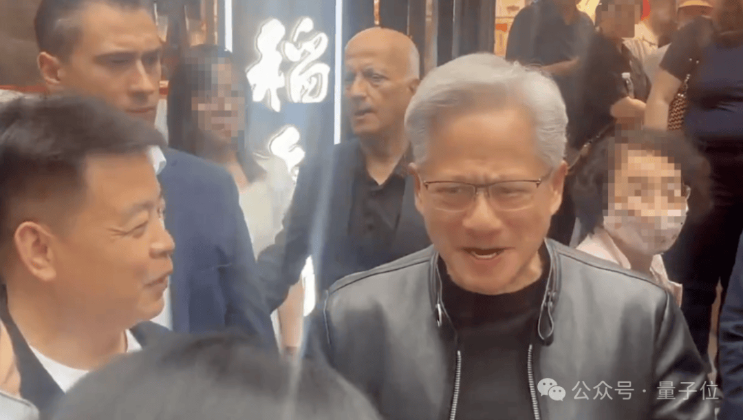 黄仁勋打卡北京必吃榜，后海酒吧老板透露他承诺每年都来