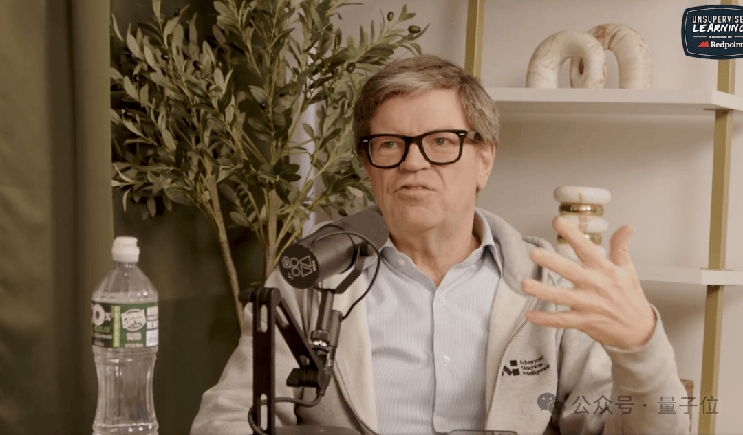LeCun怒怼Hinton：认可LLM就是想躺平退休了！