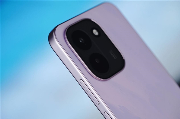 轻薄机身塞下9000mAh电池！vivo Y600 Turbo图赏