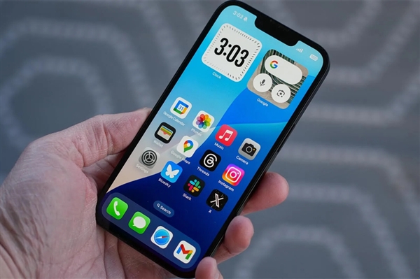 4000元iPhone配60Hz屏：苹果不愿上高刷
