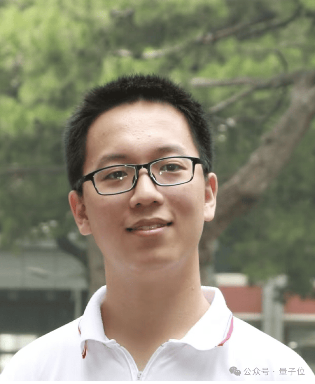 全员本科生！何恺明组新作：文生图，仅需258M参数