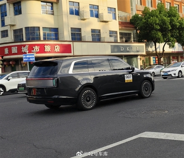 自带二层阁楼自驾游神器 小米N90升顶露营版实车曝光