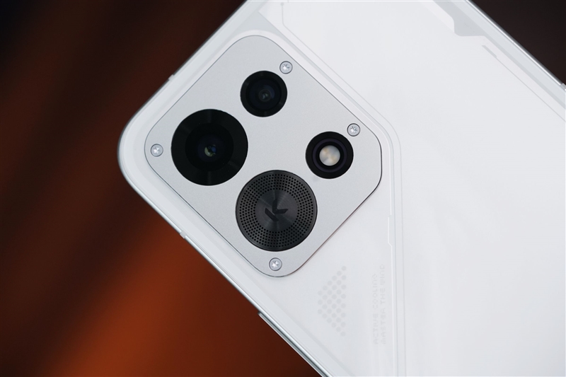 8000mAh+主动散热风扇！OPPO K15手机评测：2K档真正实用的那一台