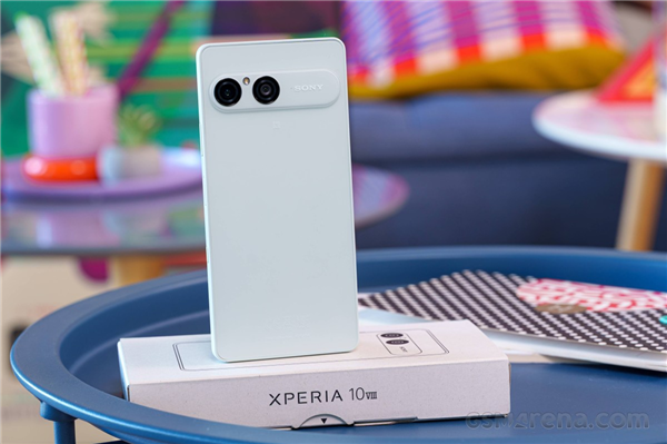 索尼Xperia 10 VIII发布：6.1英寸无孔屏+SD卡扩展 售价突破5000元