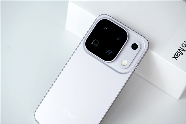 全球首款三颗2亿像素手机！OPPO Find X10 Pro Max图赏