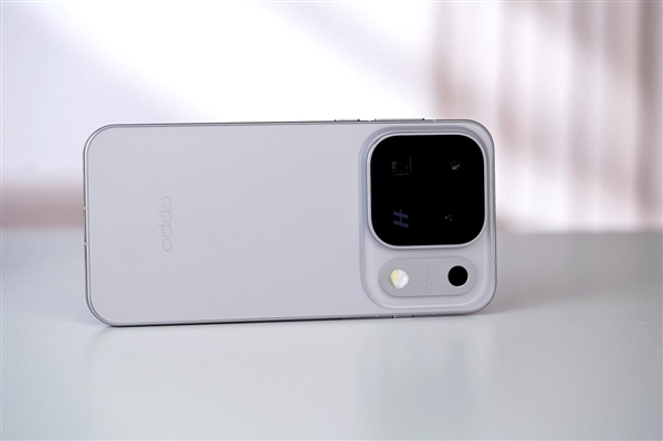全球首款三颗2亿像素手机！OPPO Find X10 Pro Max图赏