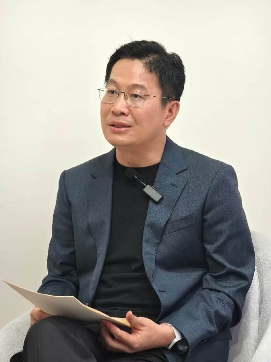 小米汽车大家电出海优先闯最难的欧洲!卢伟冰:比当年开拓手机市场好太多