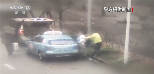 “车坏了”“提前付钱”都是套路!央视曝光浦东机场出租车甩客乱象