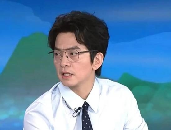 歌手李健在好友婚礼发言引热议 网友大赞致辞天花板