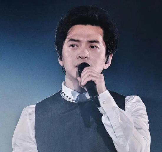 歌手李健在好友婚礼发言引热议 网友大赞致辞天花板
