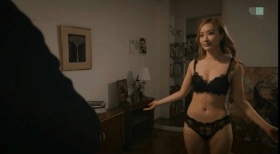 TVB新剧尺度太大被批低俗！要求女星只穿内裤一镜到底