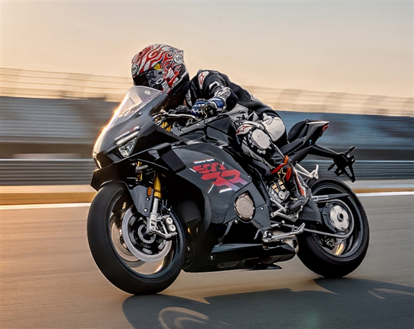 WSBK六冠王杀回市场称王！张雪机车9月超越春风 登顶大排量摩托销冠