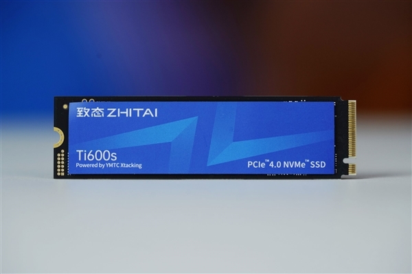 长江存储跃居全球第二！营收份额一年从9%飙到14%