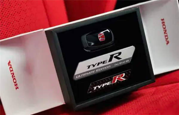 Honda's Icon， the Civic Type R， Makes Its Final Bow with the Ultimate Edition Amidst Stricter Emissions Regulations