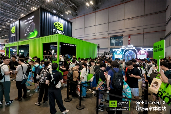RTX 5080/5070 Founders Edition Graphics Cards Debut Offline Sale in China: Enthusiasts Queue for Hours