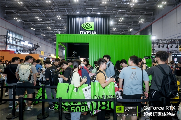 RTX 5080/5070 Founders Edition Graphics Cards Debut Offline Sale in China: Enthusiasts Queue for Hours