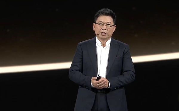Richard Yu Unveils Two New Cars: The Cheapest and the First Station Wagon Are Here