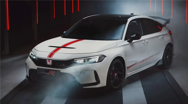 Honda's Icon， the Civic Type R， Makes Its Final Bow with the Ultimate Edition Amidst Stricter Emissions Regulations