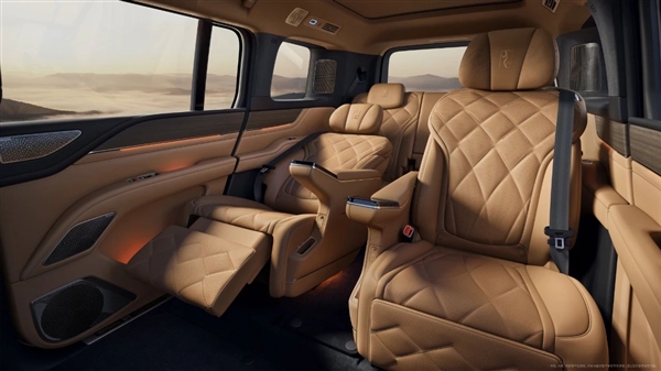 BYD Yangwang U8 L Opens Pre-sale at 1.3 Million Yuan， Aiming for the Pinnacle of Luxury Chinese SUVs