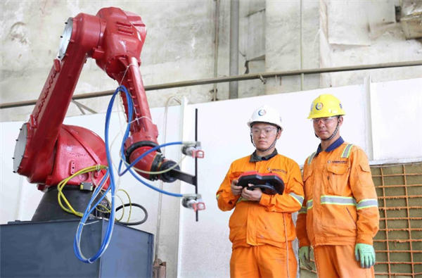 Efficiency Increased Up to 8 Times! China's First Marine Oil and Gas Equipment Intelligent Coating Production Line Operational