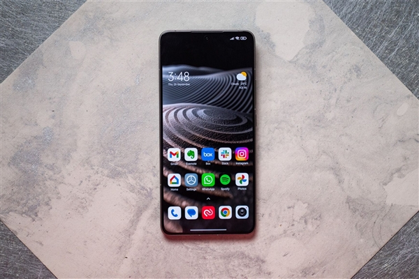 Aligning with Apple! Domestic Brands Test Under-Display Front Camera + 3D Facial Recognition: The Most Dreamy Full Screen