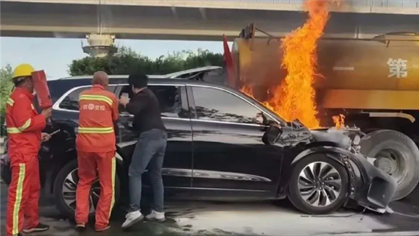 Good News! Flush-Mounted Door Handles Might Be Doomed