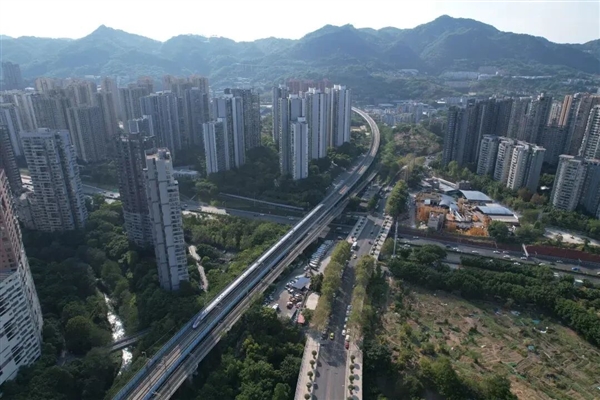 Chongqing Railway Bridges Present a Fifth Layer! Truly an 8D Magic City