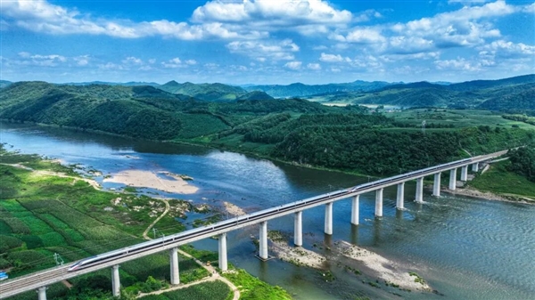Shortest interval of 5 minutes! This high-speed railway has become a 'bus'
