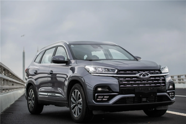 Which automaker took 21 years to go public?