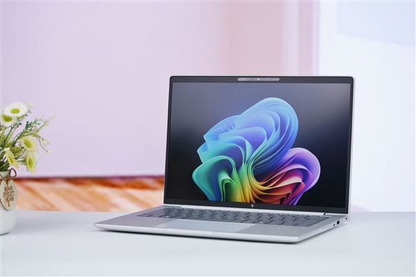 HP EliteBook 8 G1a 14 Laptop with AMD Ryzen AI 7 350 Processor: A Hands-On Look