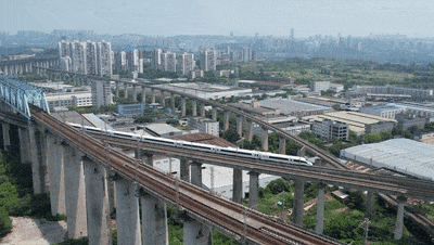 Chongqing Railway Bridges Present a Fifth Layer! Truly an 8D Magic City