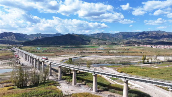 Overall Freight Capacity Boosted! Jing-Tong Railway's Largest Girder Replacement Construction Successfully Completed