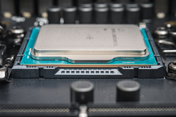 Ministry of Commerce Announcement: Initiates Anti-dumping Investigation into Imported Analog Chips from the United States