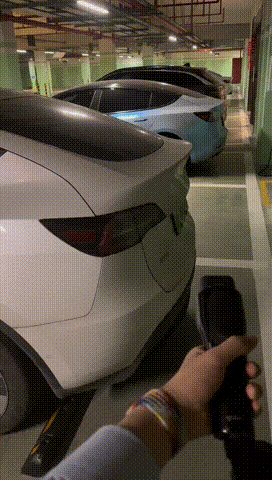 Tesla charging port can be opened with a simple signal! Are Tesla owners afraid?