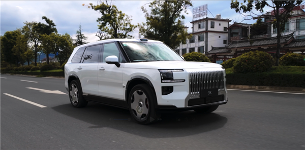 Price less than one-tenth: Does this Zeekr 'Cullinan' have the right spirit?