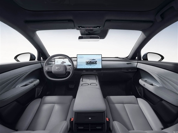 中国制造的日系车反销日本！东风日产N7在东京车展完成海外首秀