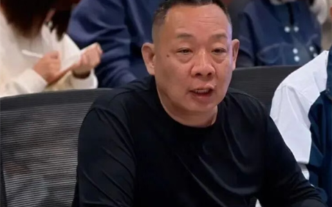 建议支持消费入座后，于东来称餐厅可拒外带